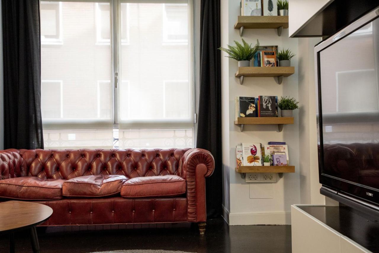 Bauhaus Apartment By People Rentals Bilbao Bagian luar foto