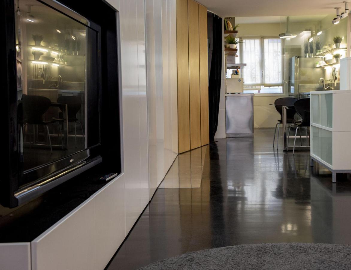 Bauhaus Apartment By People Rentals Bilbao Bagian luar foto