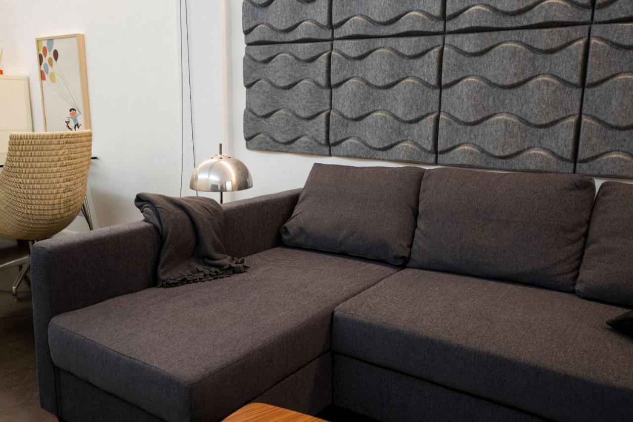 Bauhaus Apartment By People Rentals Bilbao Bagian luar foto